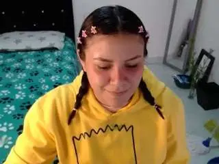 Soniafuckboobs  live sex cam
