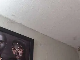 Kimberlyy2  live sex cam