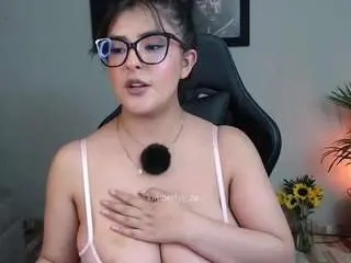 Kimberlyy2  live sex cam