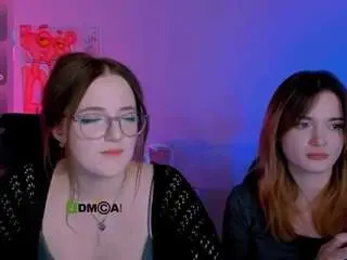 Luna-berryy  live sex cam