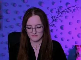 Luna-berryy  live sex cam