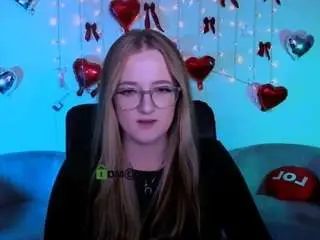 Luna-berryy  live sex cam