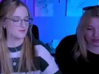 Luna-berryy  live sex cam