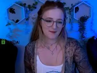 Luna-berryy  live sex cam