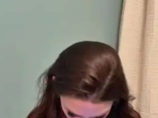 Prettygirll00  live sex cam