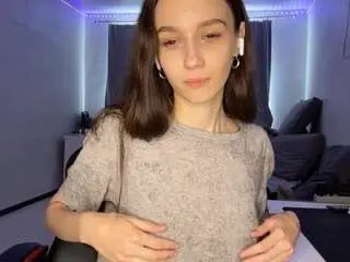 Sondrafausnaugh  live sex cam