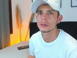 Boonyandcarrot  live sex cam