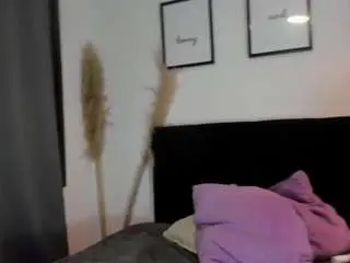 Boonyandcarrot  live sex cam