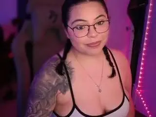Drizzypeach602  live sex cam