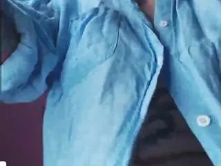 Foxrinehelen  live sex cam