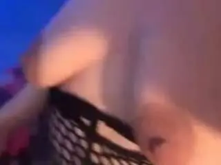 Ririhtown86  live sex cam