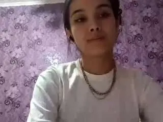 Anglealexender  live sex cam