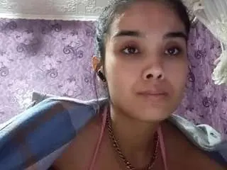 Anglealexender  live sex cam