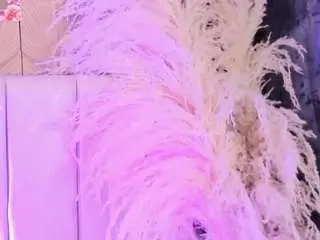 Katierouge  live sex cam