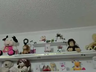 Luciatemptation  live sex cam