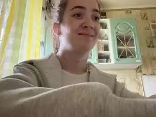 Claritamccrain  live sex cam