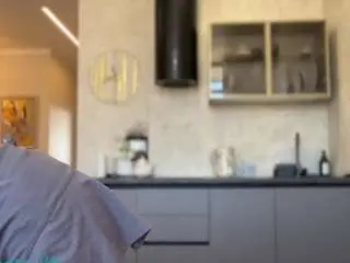 Honeypeony  live sex cam