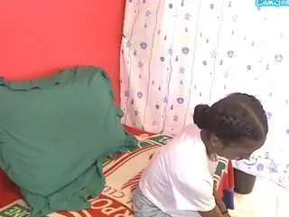 Indianvixen07  live sex cam