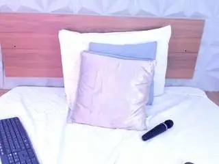 Lunaleee  live sex cam