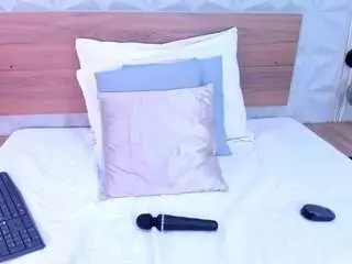 Lunaleee  live sex cam