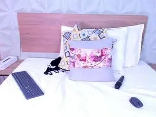 Lunaleee  live sex cam