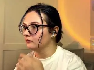 Shylittlemouth  live sex cam