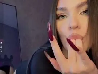 Blaackk-caatt  live sex cam