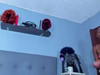 Coco-kiiss  live sex cam