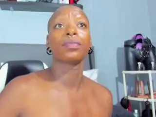 Coco-kiiss  live sex cam