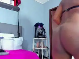 Coco-kiiss  live sex cam
