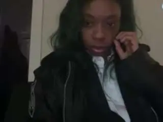 Delightfuldark  live sex cam