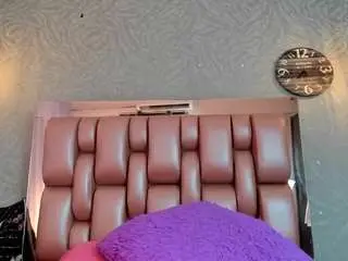 Kourtney-fox  live sex cam