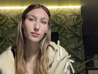 Narcisabeazer  live sex cam