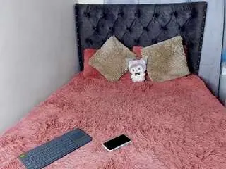 Pocahontax  live sex cam