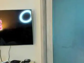 Evelyne-xx  live sex cam