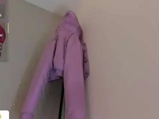 Jade-heartt  live sex cam