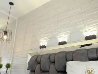 Jade-heartt  live sex cam