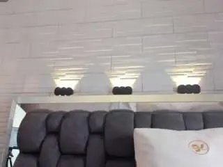 Jade-heartt  live sex cam