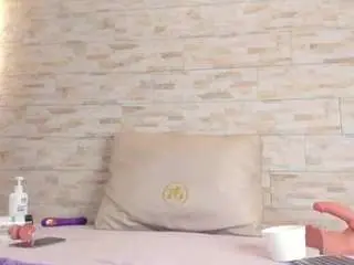 Jade-heartt  live sex cam