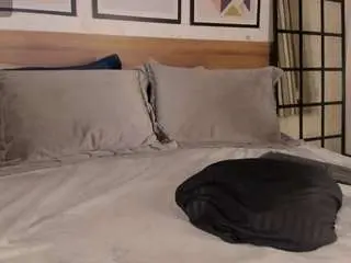 Miiakay  live sex cam