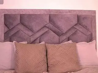 Miiakay  live sex cam