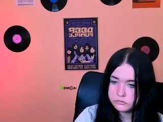 Mila-snow1  live sex cam