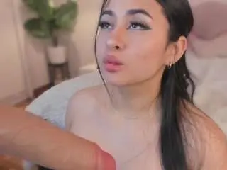 Queen-liana  live sex cam