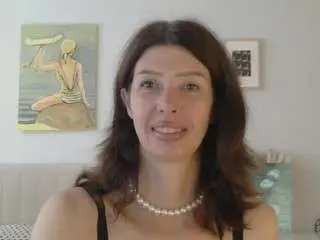 Whitequeen888  live sex cam
