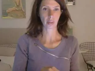 Whitequeen888  live sex cam