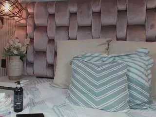 Gabyevans44  live sex cam
