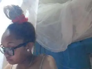 Goddessmira777  live sex cam