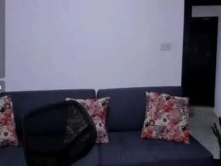 Isabellaariass  live sex cam