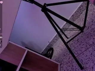 Isabellaariass  live sex cam