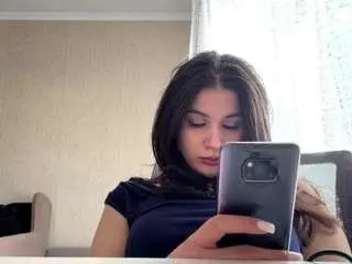 Kareysaenphimmacha  live sex cam